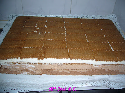 Tarta+de+galletas+con+mousse+de+3+chocolates+(29).JPG