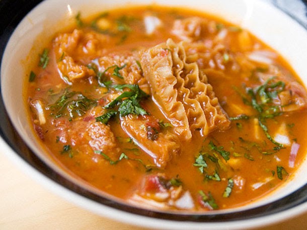 Mix Food Recipes: Menudo Rojo (Mexican Spicy Beef Tripe Soup)