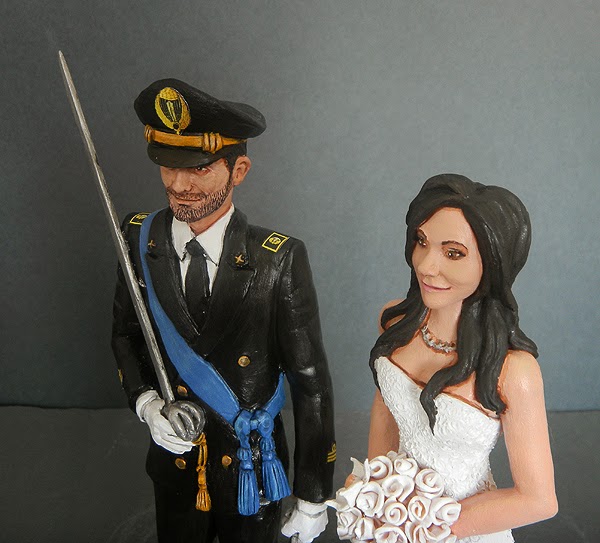 statuine personalizzate sposi sposo militare in divisa orme magiche