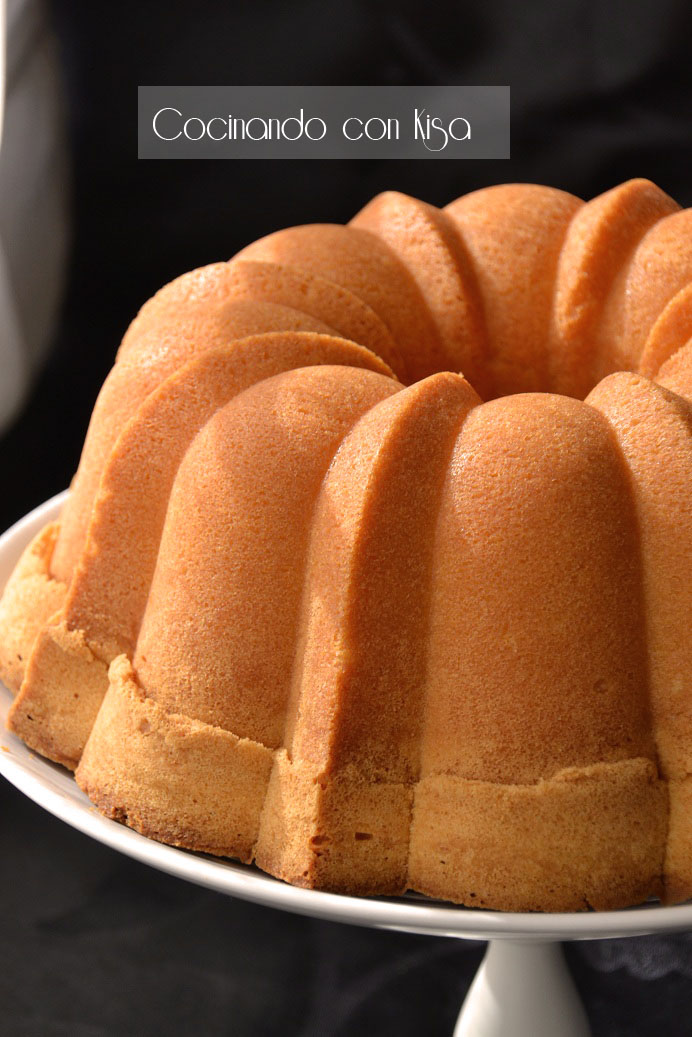 Cocinando con Kisa Bundt Cake de queso en crema (KitchenAid)