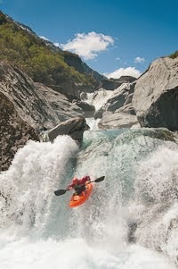 Cover image of the NZ whitewater guidebook 2014!