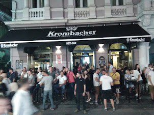 "Kombacher" beer bar was rocking with street music.