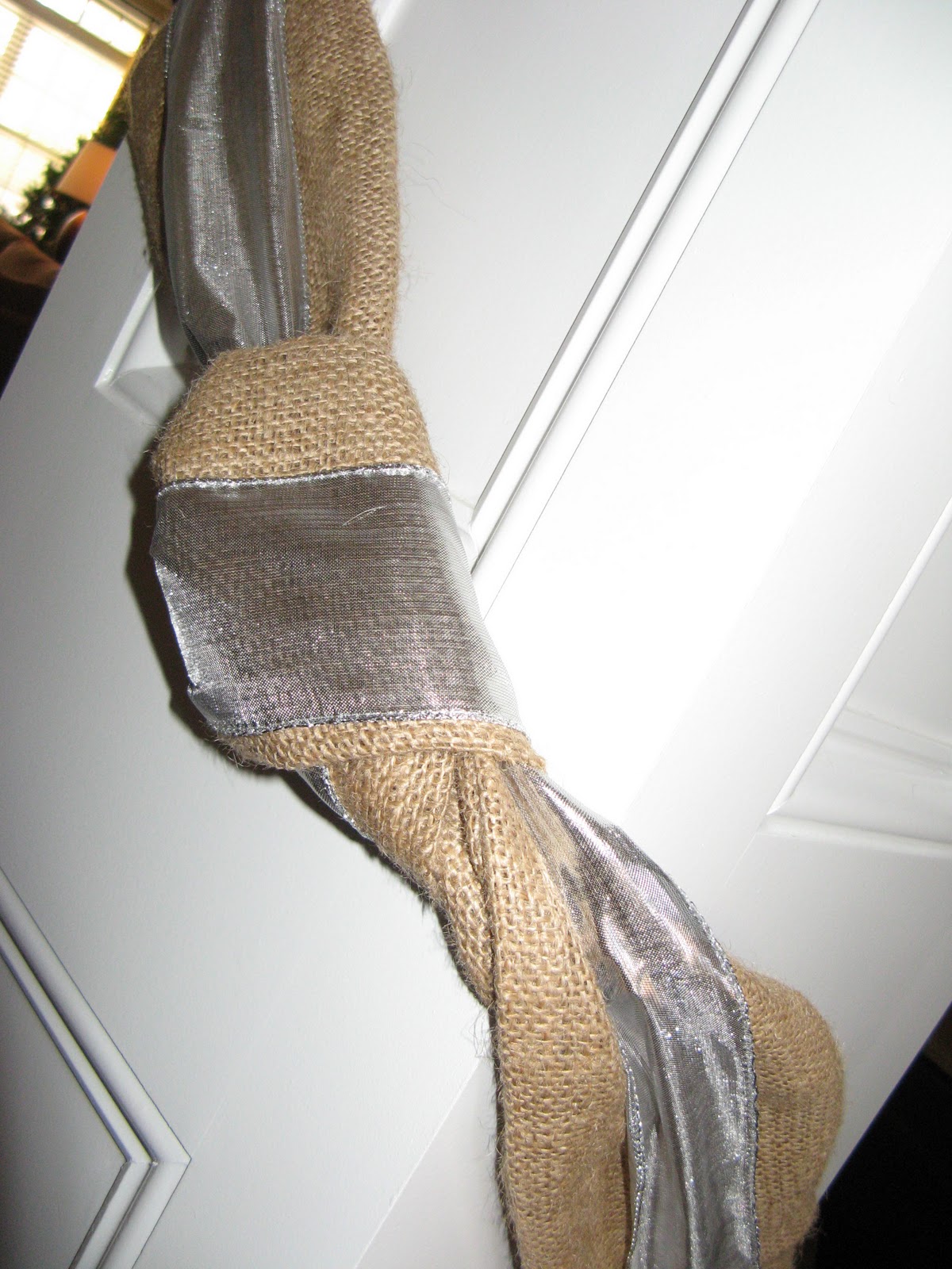 Susan Snyder: BURLAP GARLAND