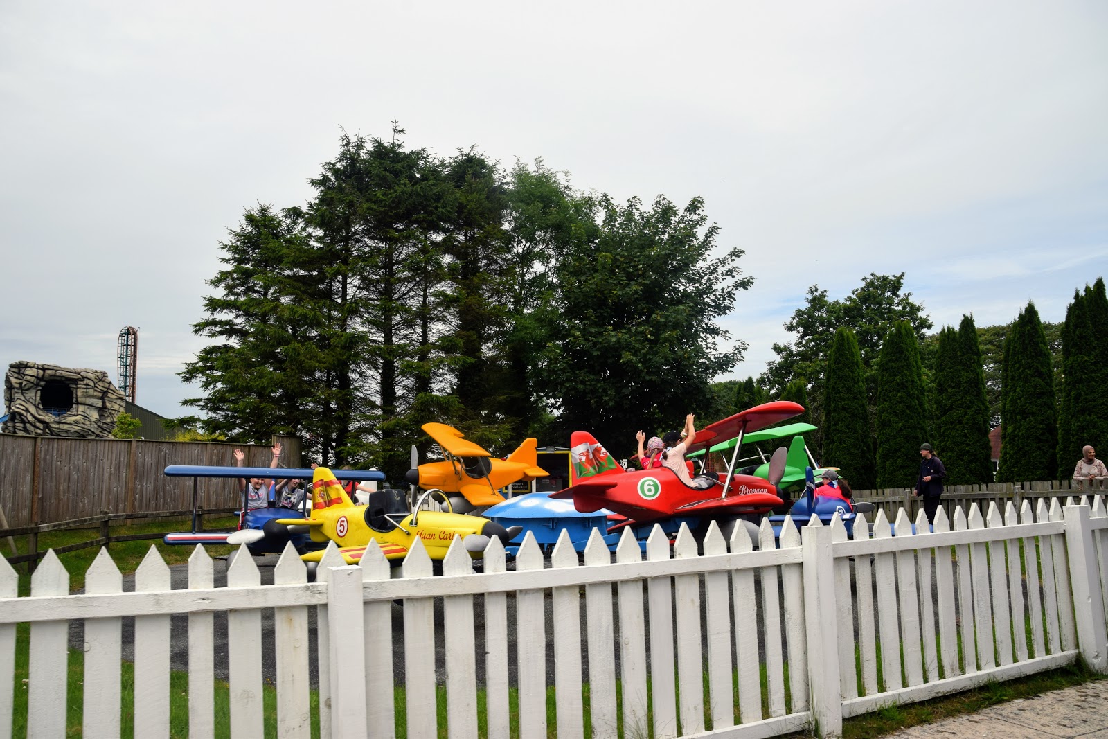 , Oakwood Theme Park Review and Competition