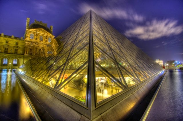 31. Louvre Museum (Paris, France)