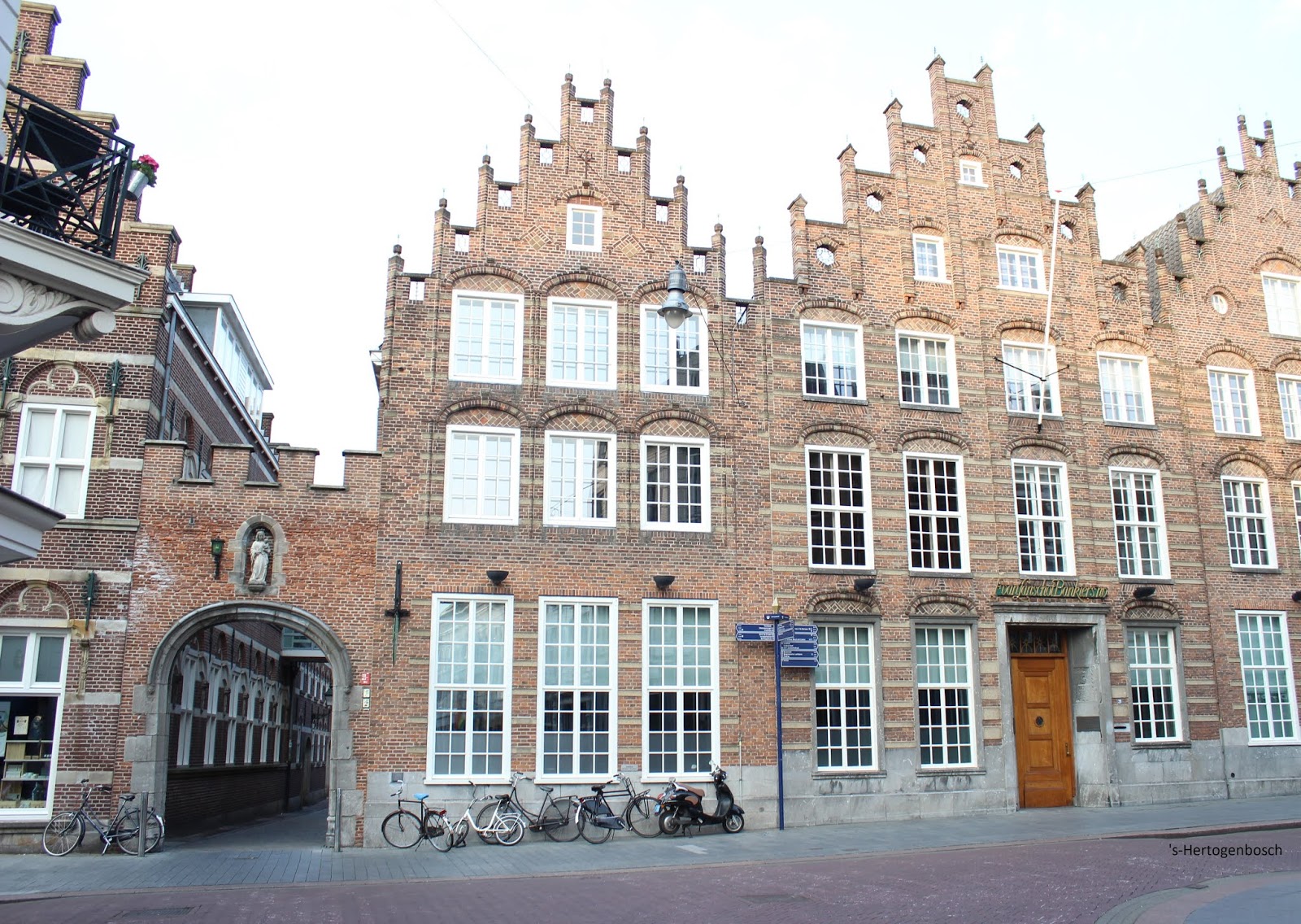 BezoekNederland sHertogenbosch / Den Bosch BezoekNederland sHertogenbosch / Den Bosch