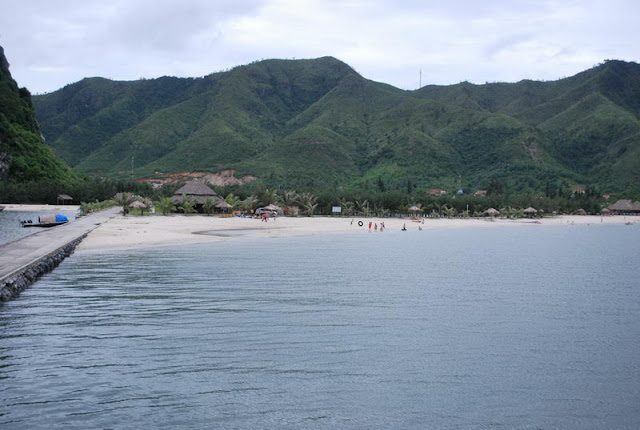 Baie d'Bai Tu Long, Quang Ninh