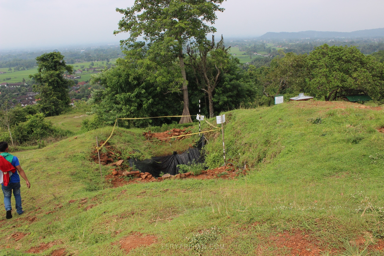 Menjelajahi Candi Abang, Sebuah Candi Yang Terletak Di ...