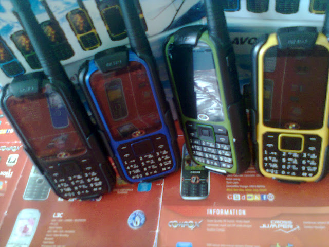 HANDPHONE OUTDOR DUAL SIM CARD GSM/CDMA BRAVO A800  HARGA  Rp. 1.350.000,-