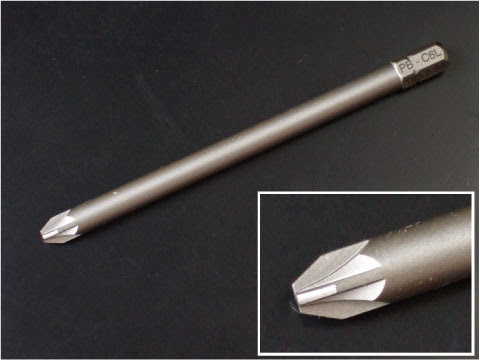 多分一生使う事のないPB C6 L-192/2のポジドライブのロングビット
間違えて発注してしてしまった自分が非常に残念である。 PB C6 L-192/2 ポジドライブ ロングビット