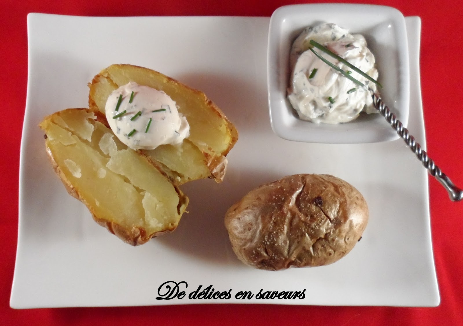 De délices en saveurs: Pommes de terre au four accompagnées de fromage