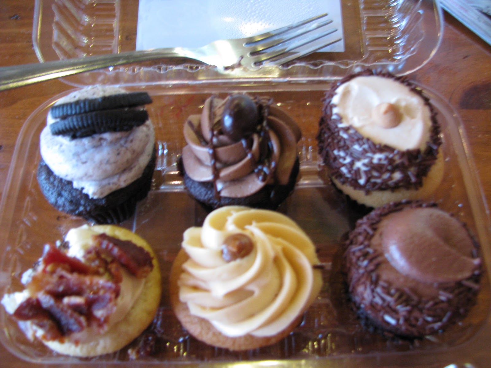 Crazy About Cupcakes My Delight Cupcakery Ontario, Ca