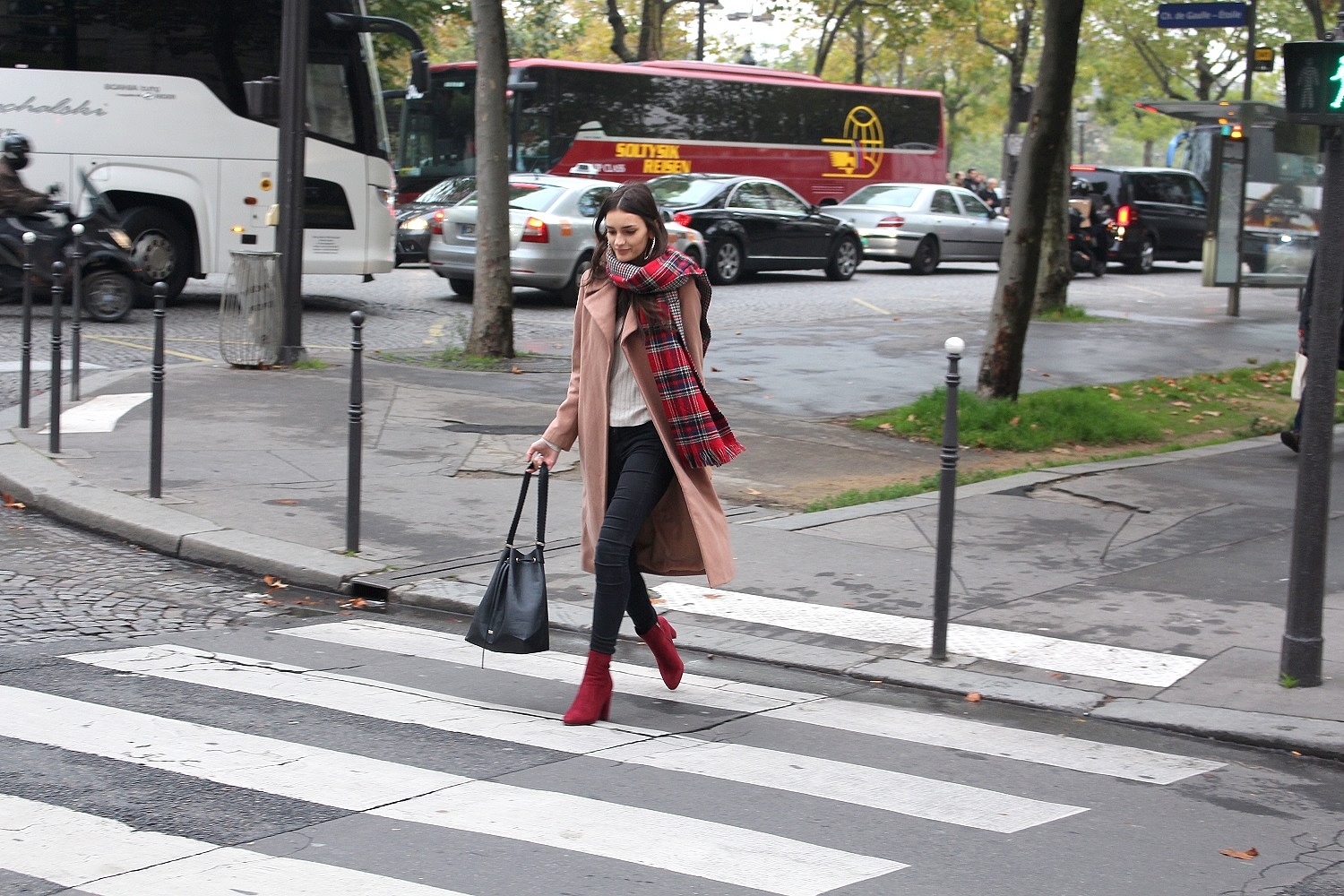 peexo fashion blogger travel outfit in paris