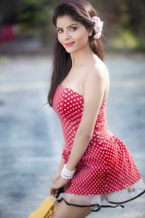 Gehna Vashisht Hot Photoshoot Stills