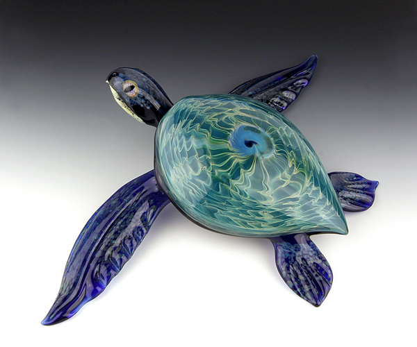 08-Blue-Rippleback-Turtle-Scott-Bisson-Glass-Sea-and-Land-Animals-www-designstack-co