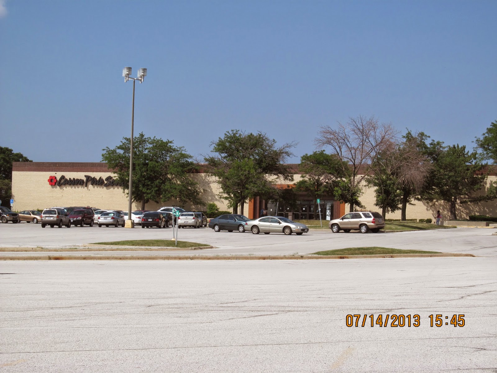 Trip to the Mall Lincoln Mall ( Matteson, IL)