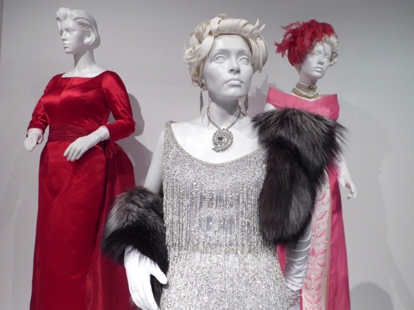 Hollywood Movie Costumes and Props: Emmy-nominated Feud: Bette and Joan ...