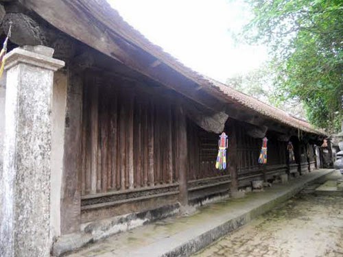 Là một trong những ngôi chùa cổ và có kiến trúc độc đáo của tỉnh Bắc Ninh nói riêng và của Việt Nam nói chung, chùa Bút Tháp là điểm đến tâm linh của nhiều du khách trong và ngoài nướ