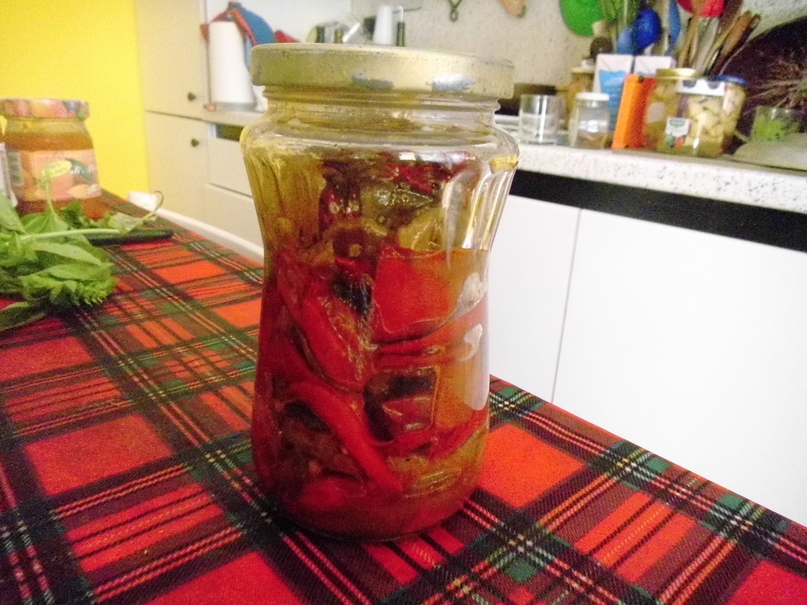 Orto...conserve e ricette!: COME CONSERVARE LA PEPERONATA PER L'INVERNO