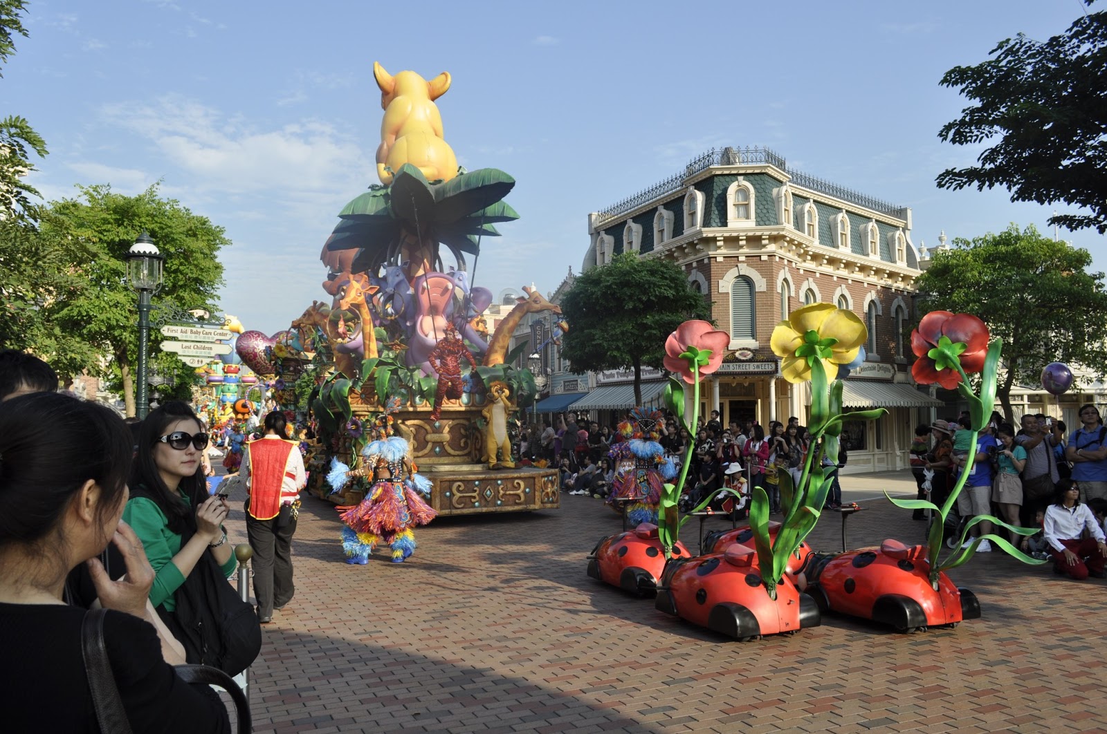 Hong Kong Disneyland Parade Charm's Travel Journal