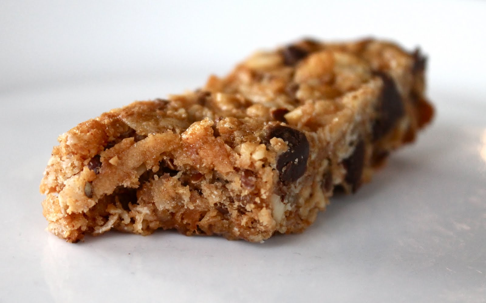 Yammie's Noshery Copycat Quaker Chewy Peanut Butter Chocolate Chip Granola Bars