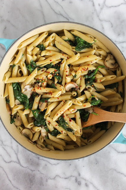 Lemon Penne Pasta with Mushrooms and Spinach | The Chef Next Doorv