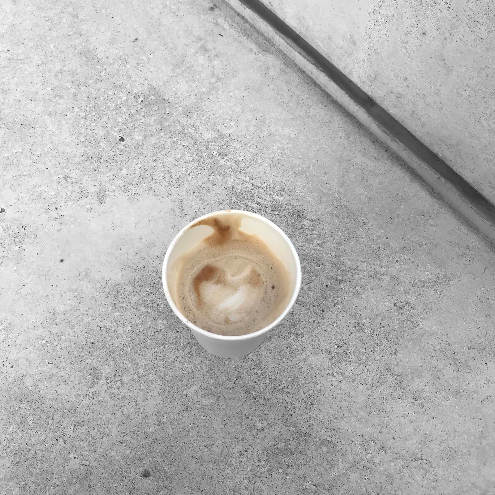 LIFESTYLE / CONCRETE COFFEE - THE WILLOW IT GIRL
