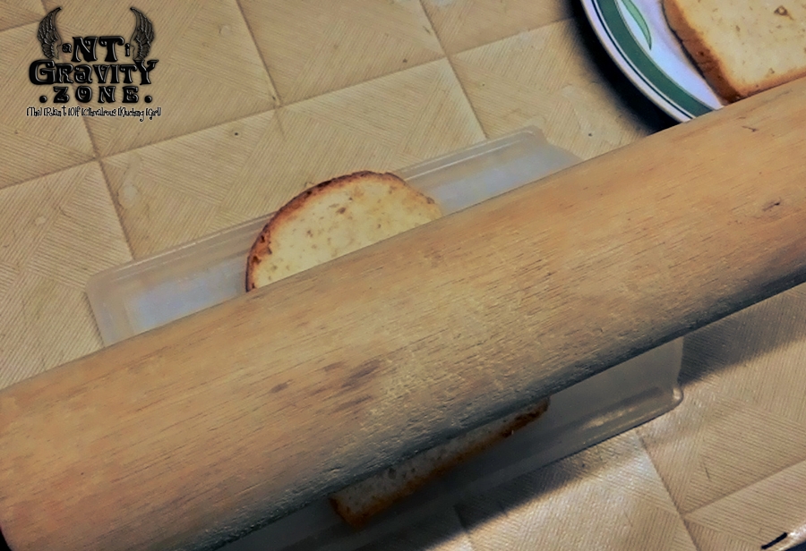 6 Steps Deepfried Sausage Rolls NTGravity Zone