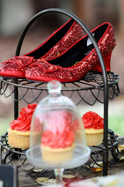 Kara s Party Ideas Vintage Wizard Of Oz Party   - 22