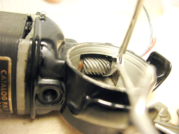 Industri Repair How to Rewire a Potted Motor, Part 18 Reinstalling the Armature and Worm