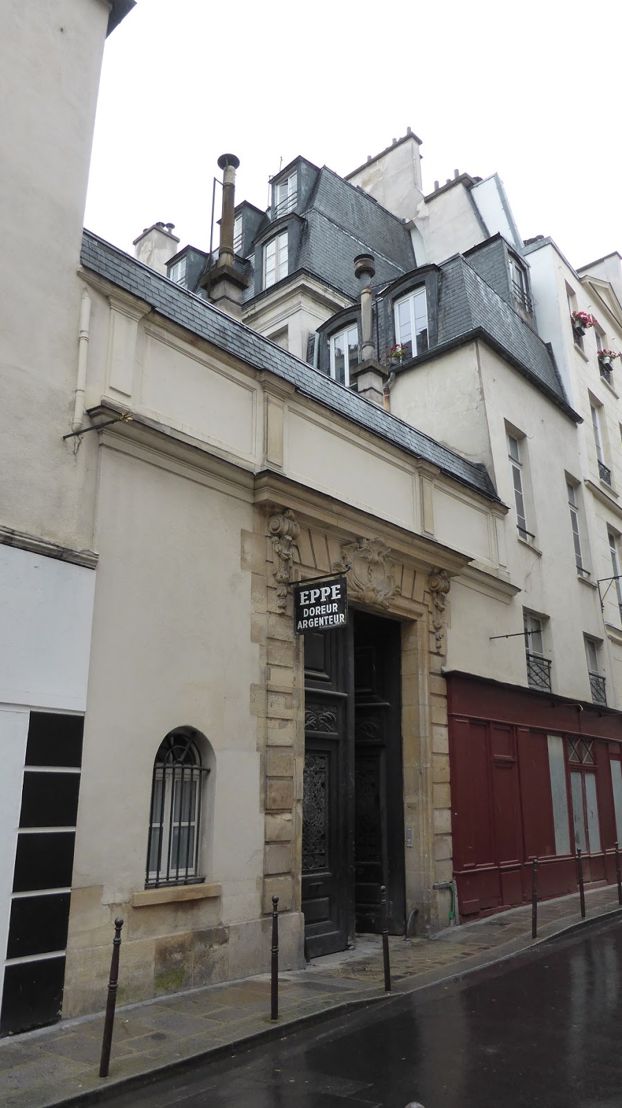 Parisbiseart C'est bientôt Noël, allons rue Chapon ! (j'ai un peu honte, parfois)