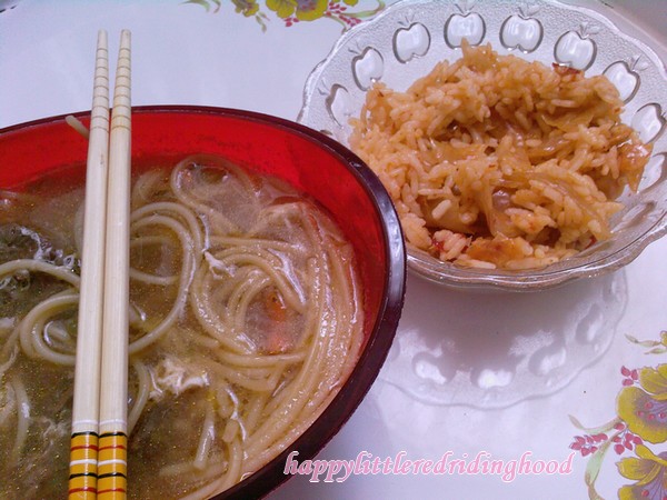 Masal Kitabımın Yırtık Sayfaları Kimchili Pilav ve Hindi Etli Ramen