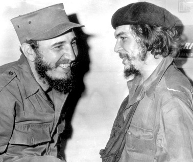 Fidel Castro y Ernesto "Che" Guevara Foto de Fidel Castro y el Che Guevara con gorros