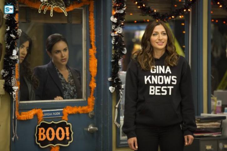 Brooklyn Nine-Nine - Halloween IV - Review: "Plaques & Pizza"