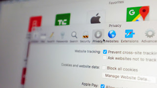 Apple starts collecting browsing data in Safari using its differential privacy tech
