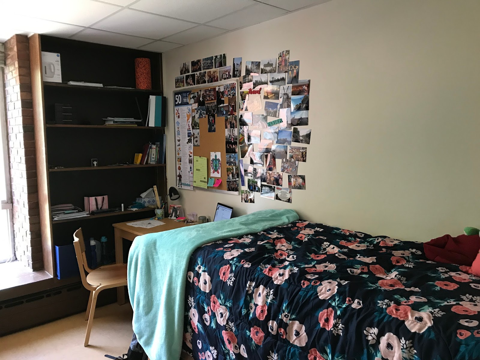 Living in a dorm hall 🏠