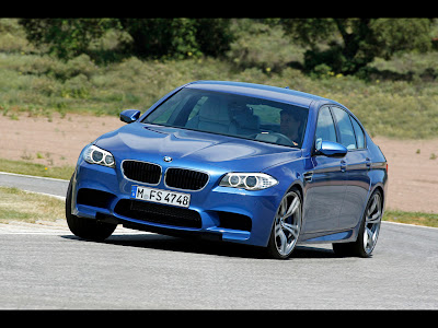 Mobil BMW M5