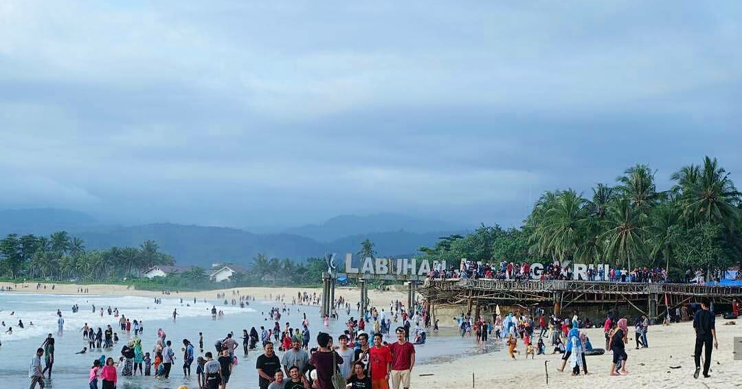 4 Lokasi Pantai yang bagus di Lampung wLampung