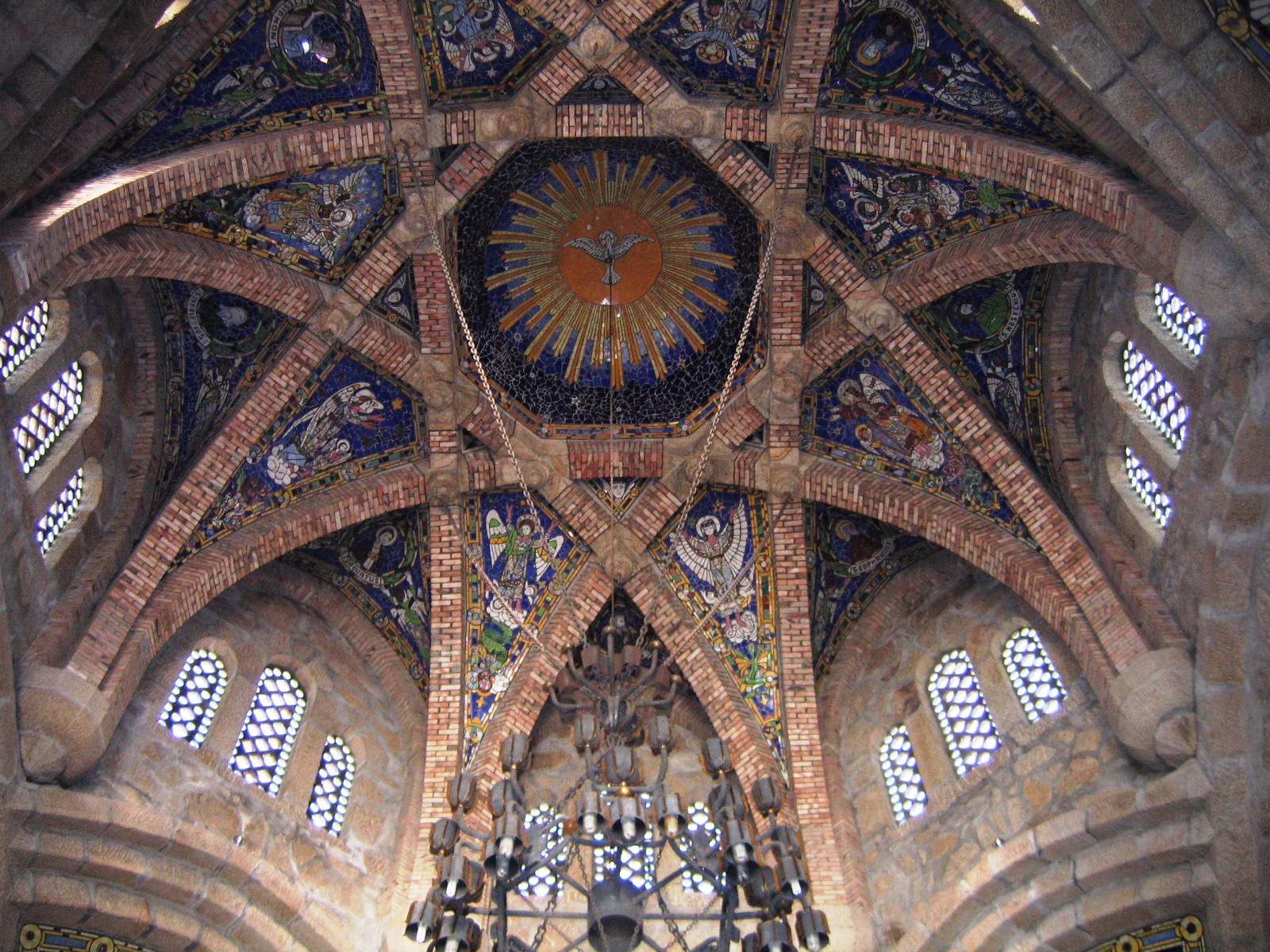 Arquitecturas en la memoria Templo Votivo del Mar en Panxón (Pontevedra)