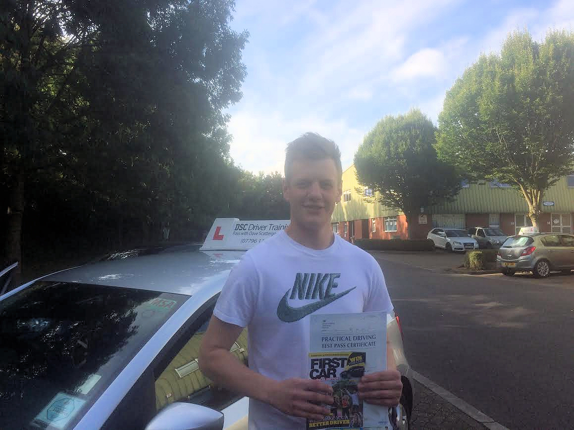 Safedrive Stars Driving lessons Chippenham, Driving instructor