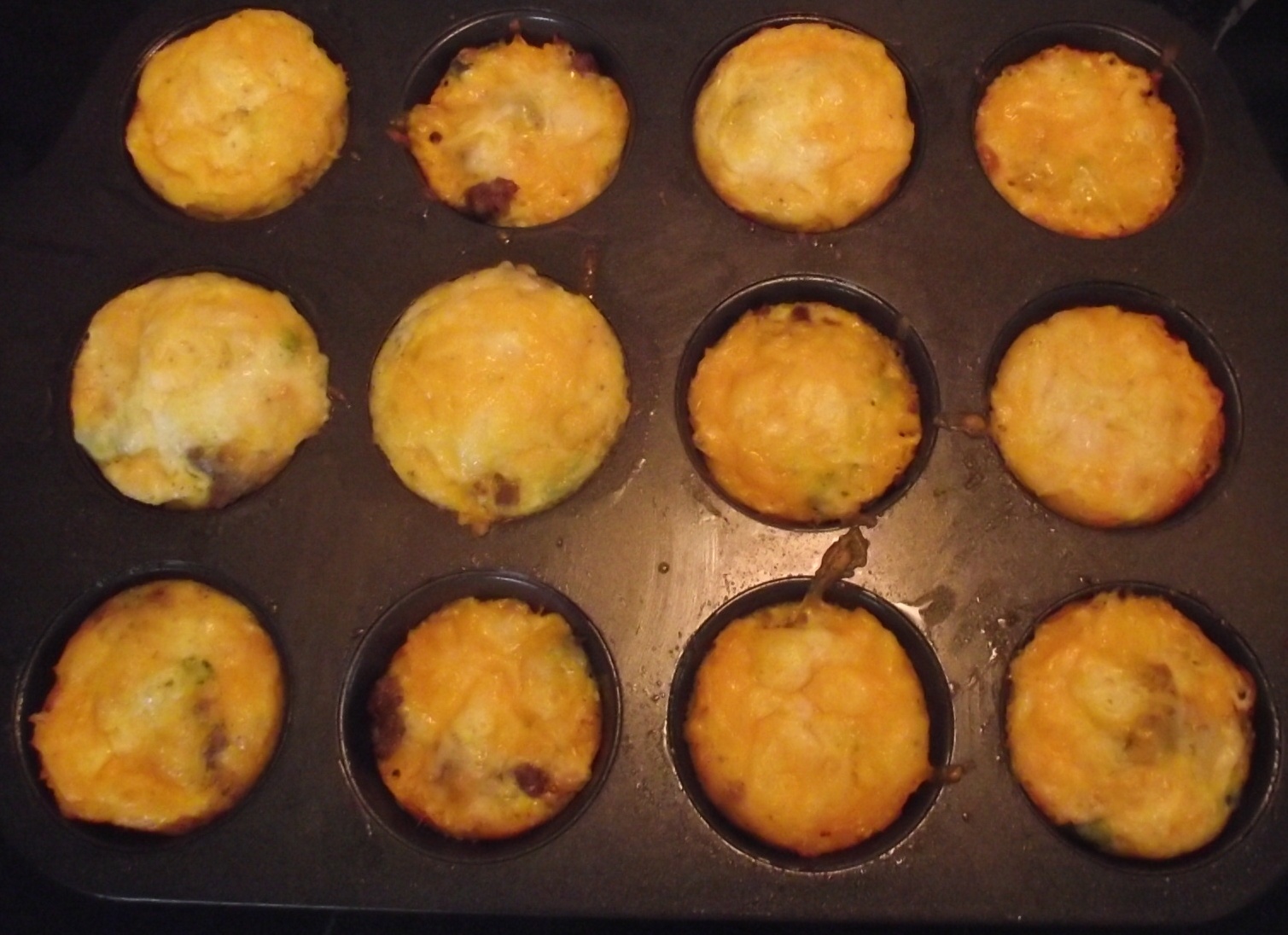 Mama's Beautiful Life: An Omelet Muffin or a Breakfast Cupcake