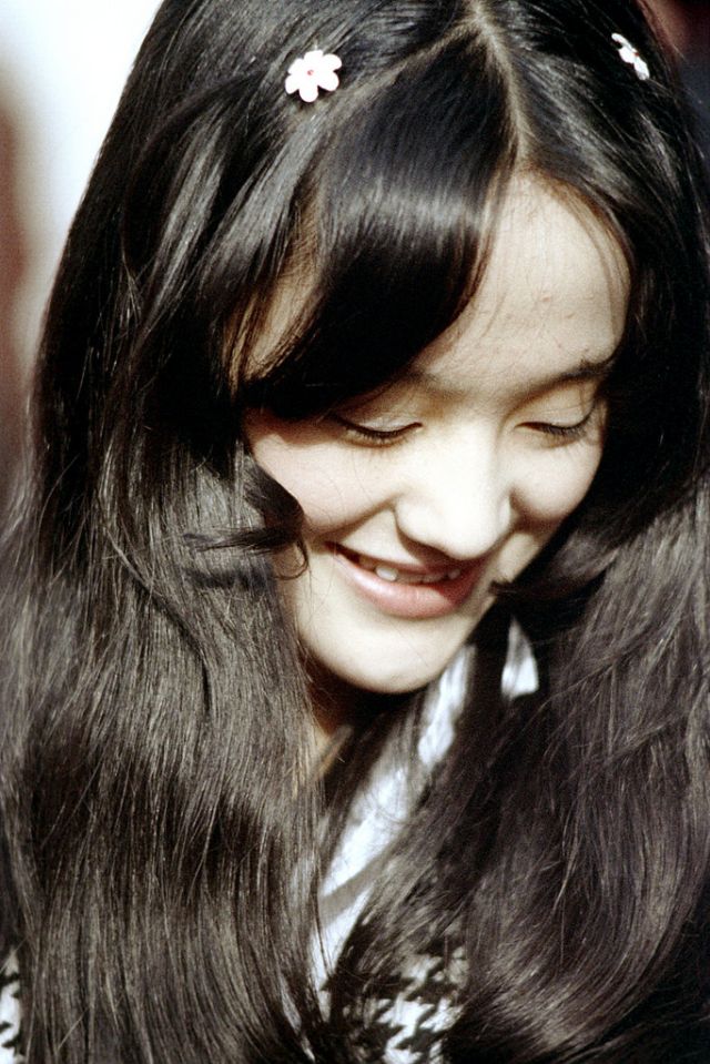 Vintage Tokyo Street Style: Ladies and Their Everyday Looks in the early 1970s - 31