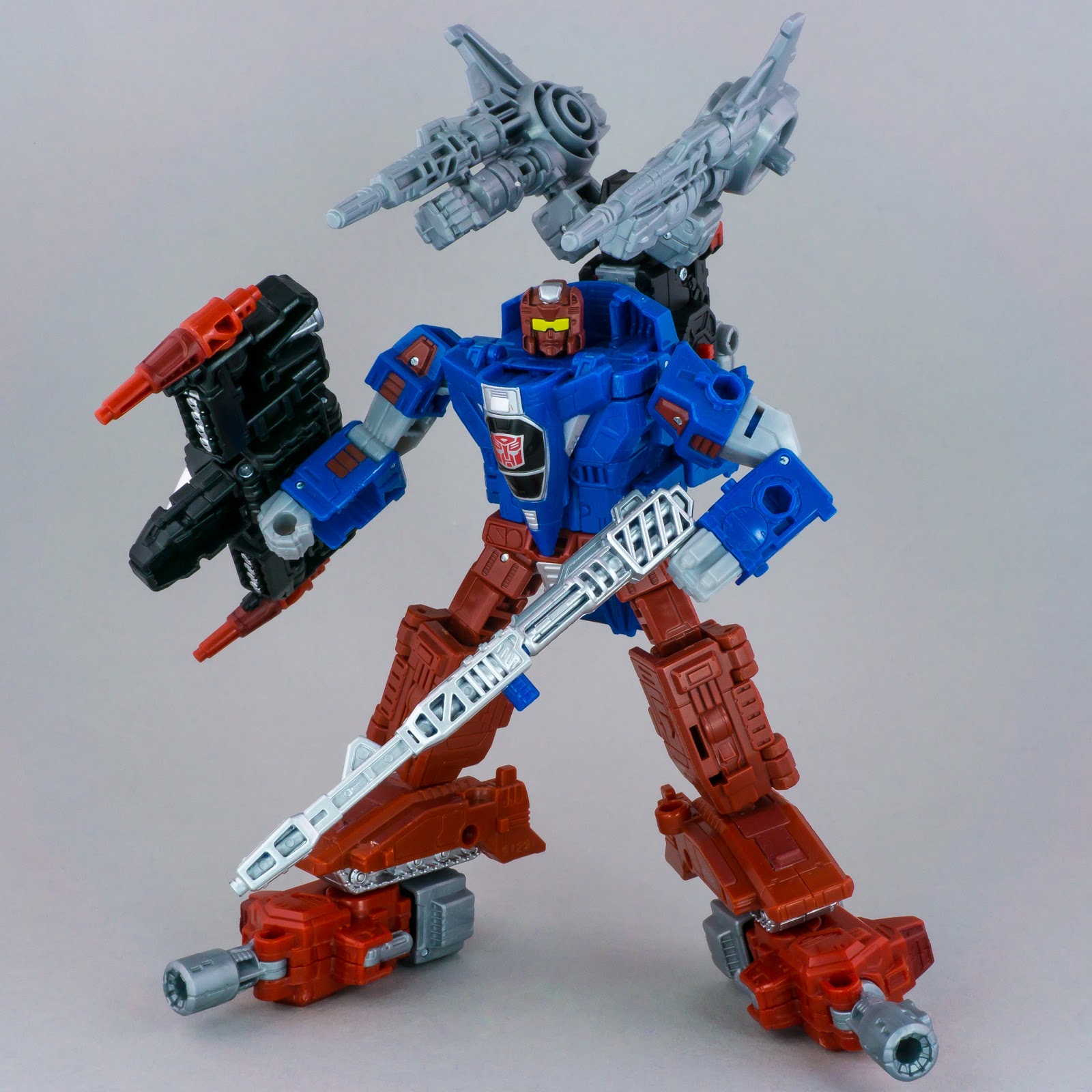 Transformers Generations Selects Cromar offensive loadout weaponizer mode