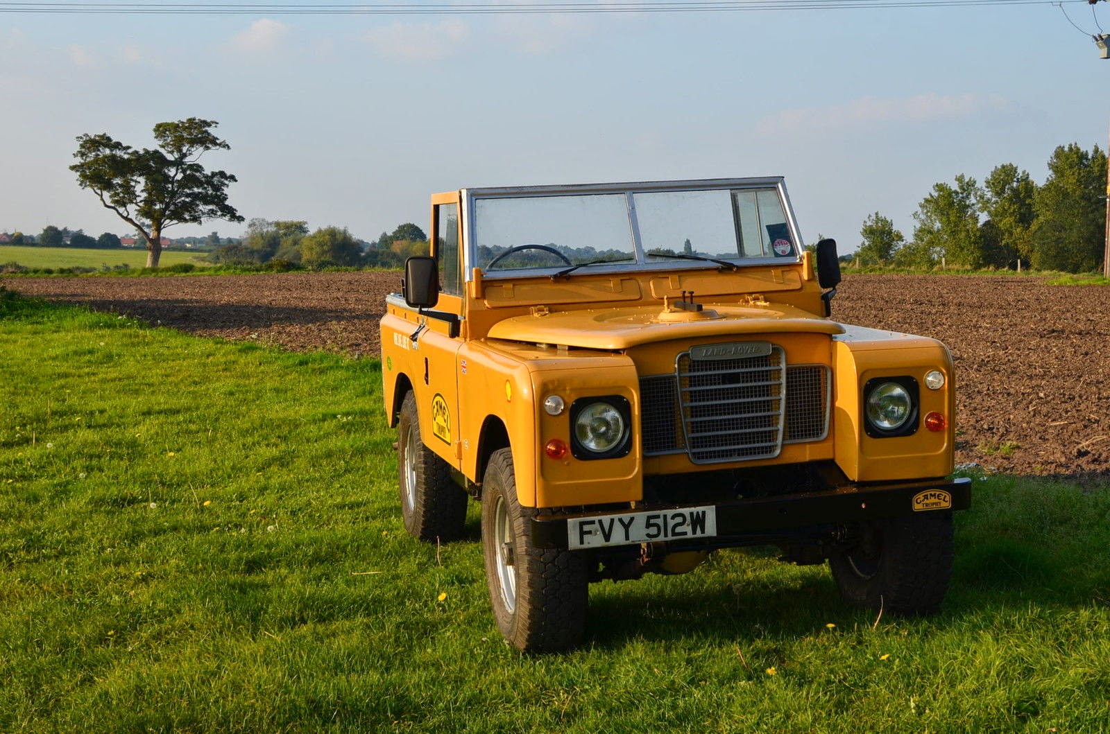 1981 Land Rover Series III 88 SWB Iconic Camel Trophy - 4x4 Cars