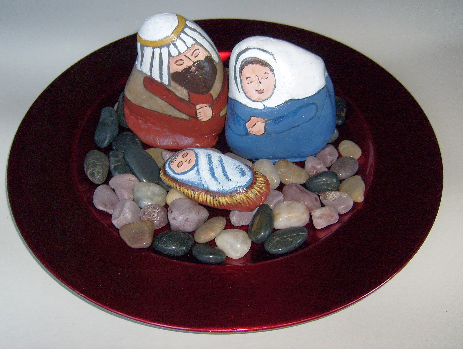 Painting Rock & Stone Animals, Nativity Sets & More Unique Display