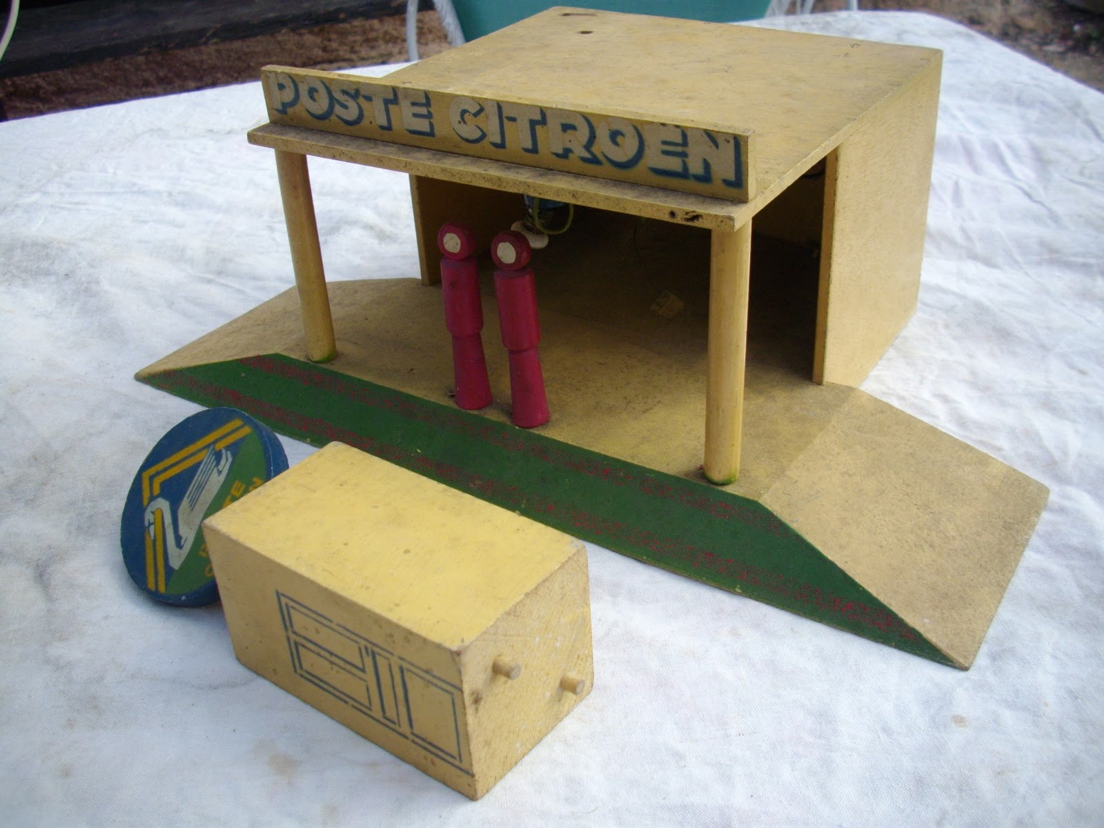 Coffret de 5 miniatures en bois citroën