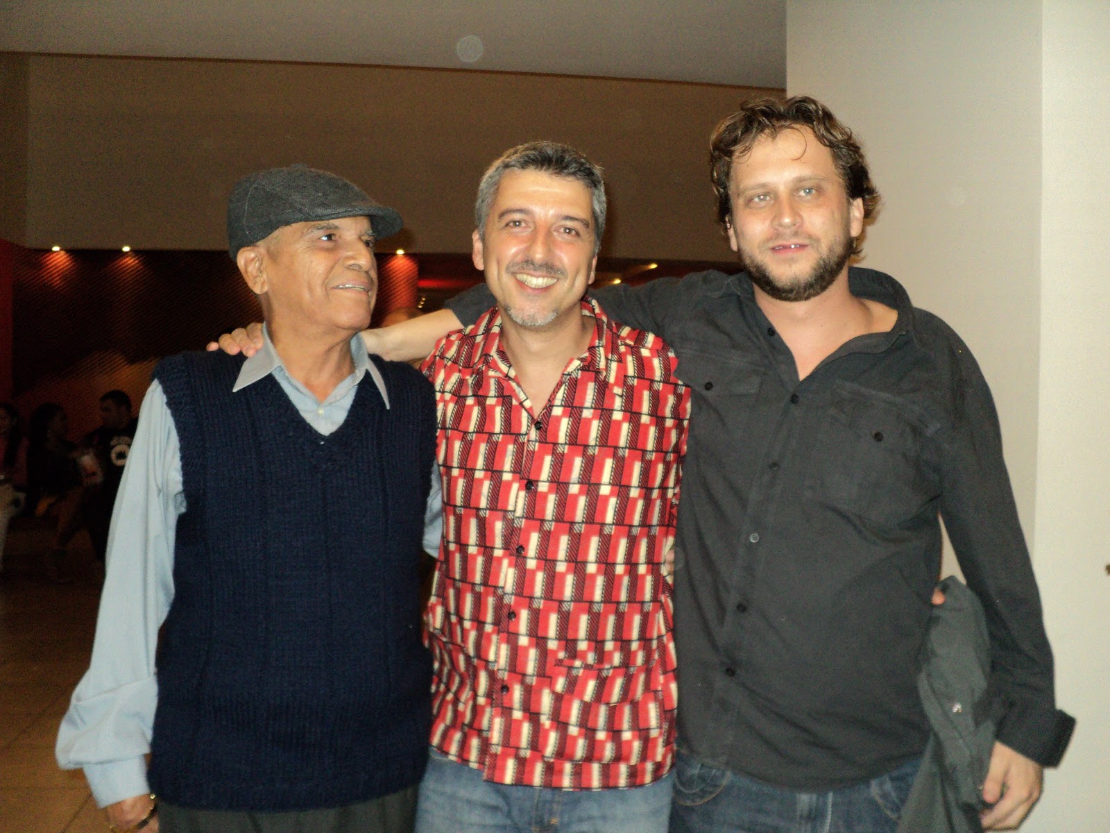 TRANSEUNTE - ERICK ROCHA E FERNANDO BEZERRA NO CINESOM - PROGRAMA CINESOM
