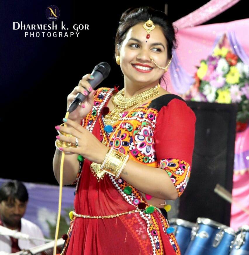 Mira Ahir Age Biography Family Profile Home And More Gujarati Lok Dayro Mayabhai ahir exclusive interview first time. mira ahir age biography family profile