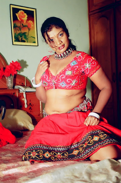 Latest Movies Gallery Item Girl Malika Hot Red Blouse