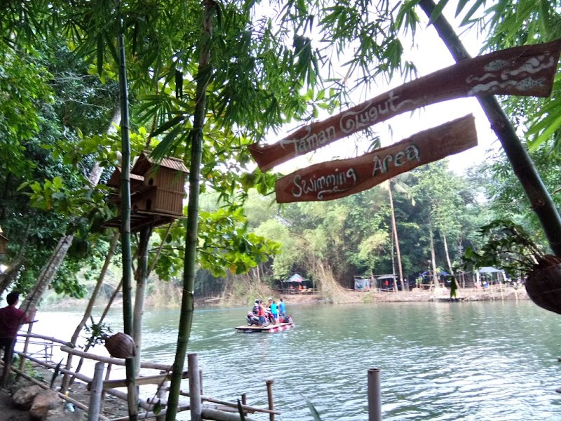 21+ Top Populer Taman Pinggir Sungai